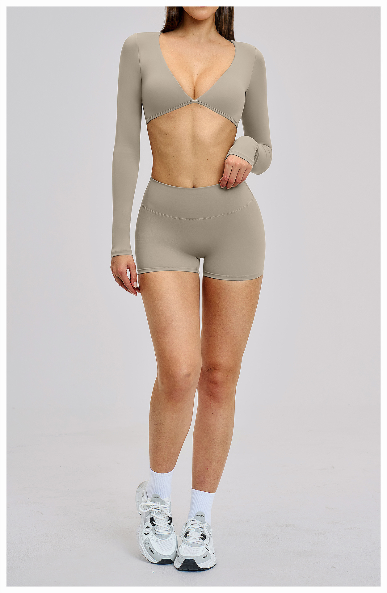 ชุดบราออกกำลังกายแบบเซ็กซี่ คอ - Pilates V Yoga บทวิจารณ์และราคา